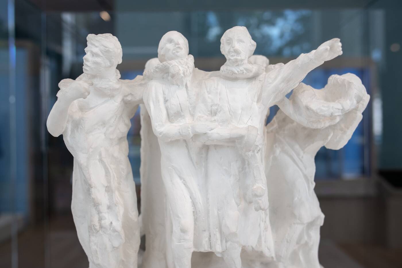 Zoom sur la maquette préparatoire à l'édification du Monument aux Bourgeois de Calais visible dans la Galerie Rodin.