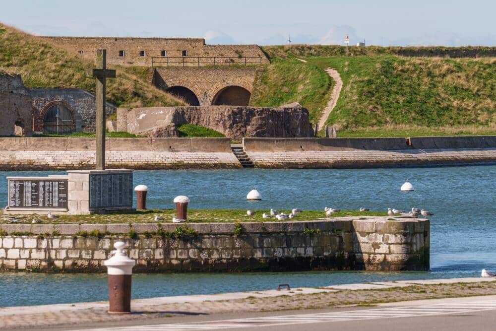 Le Fort Risban vu depuis le Courgain Maritime, aussi appelé quartier es pêcheurs.