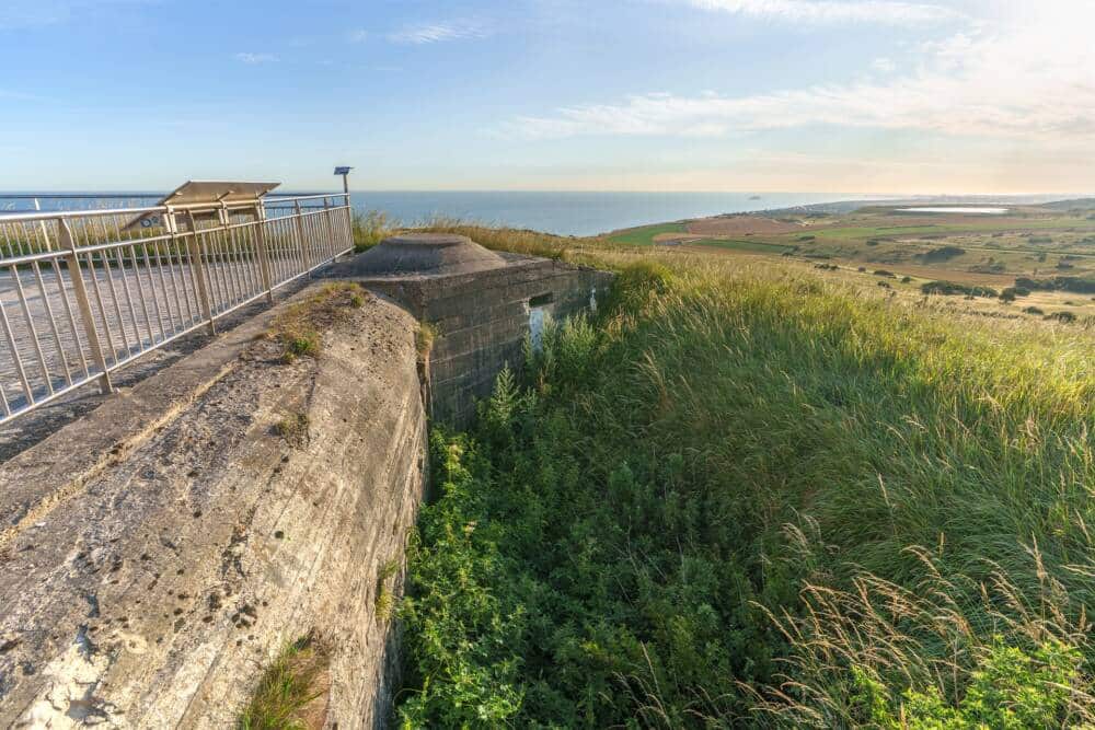 Les vestiges de bunkers, plateformes panoramiques au Cap Blanc Nez