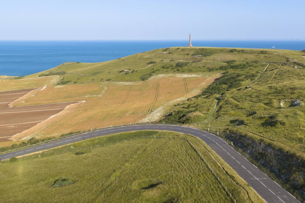 Vue aérienne de la route qui mène au Cap Blanc Nez