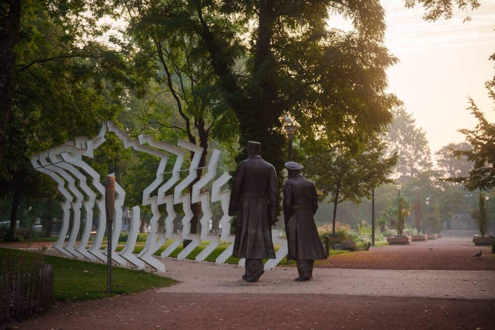 De-Gaulle-Churchill-Calais-2